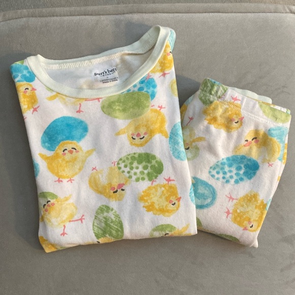 Burt’s Bees Kids Pajamas Size 6 - Holiday Pajamas - Picture 1 of 5